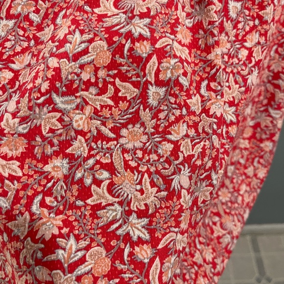 Loft Outlet Red Floral Babydoll dress with ruffled sleeves. Size Medium - Picture 14 of 14